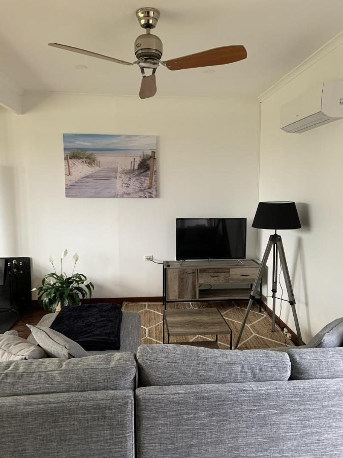 Moana Beach Sunset Holiday Accommodation B 외부 사진