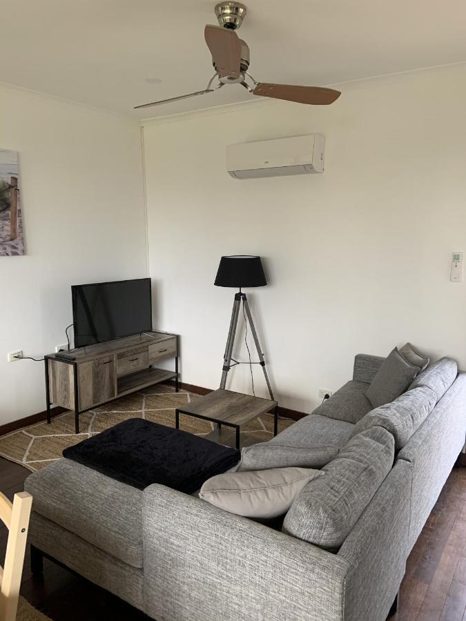 Moana Beach Sunset Holiday Accommodation B 외부 사진